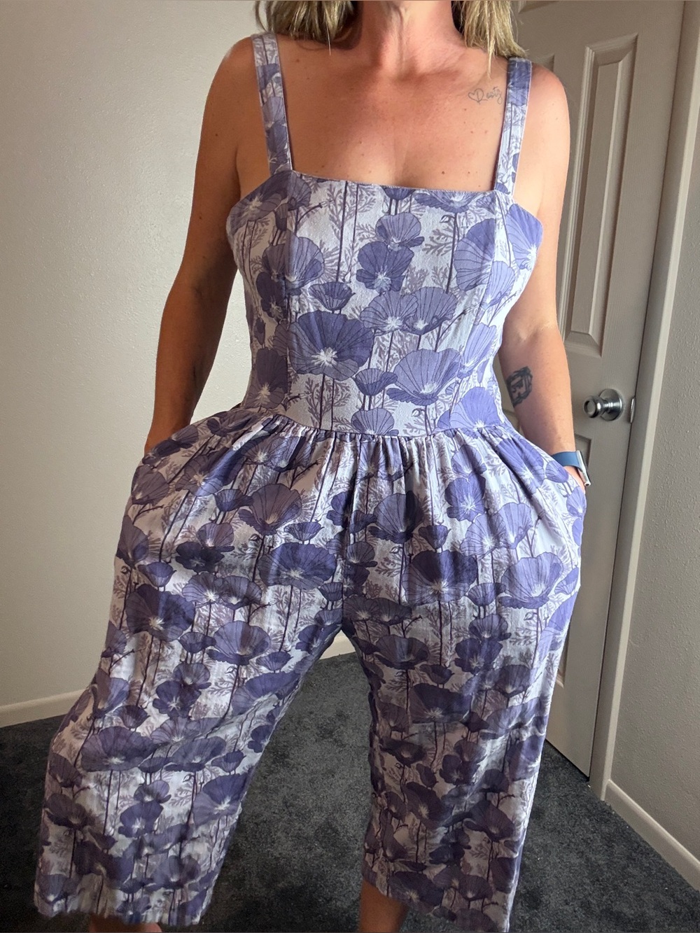 Kate Quinn Floral Square-Neck Lavender Jumpsuit- size Medium - Picture 4 of 9